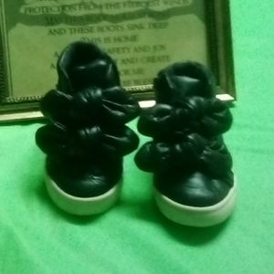 Baby Zara bow sneakers